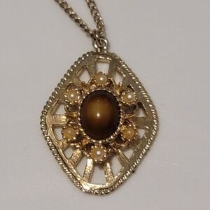 Sarah Coventry Necklace pearls Tiger Eye Golden Pendant Chain Necklace